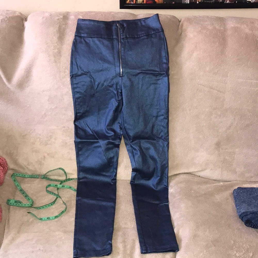 Shein blue shiny stretchy pants US 4 💕